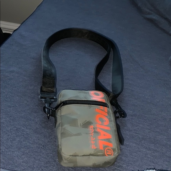 Official side bag - Picture 1 of 1
